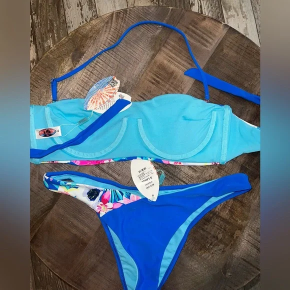 ⭐️NEW WITH TAGS⭐️ women’s swimsuit bikini size XL - Picture 2 of 4